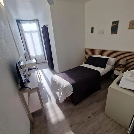 Rosaluna Bed & Breakfast *